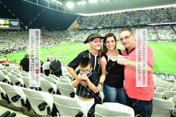 Buy your photos of the eventCorinthians X Fluminense - Brasileir�o on Fotop