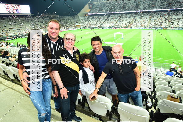 Buy your photos of the eventCorinthians X Fluminense - Brasileir�o on Fotop