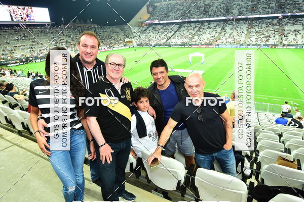 Buy your photos of the eventCorinthians X Fluminense - Brasileir�o on Fotop