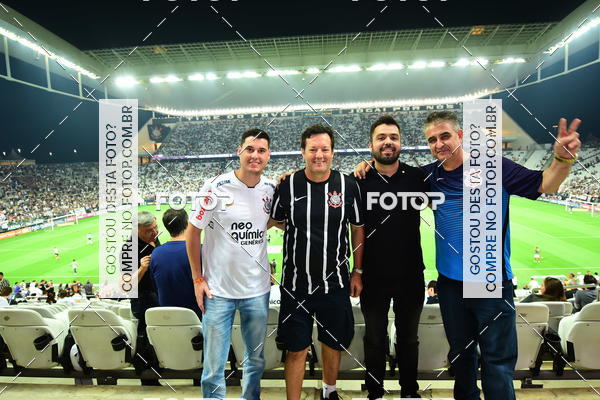 Buy your photos of the eventCorinthians X Fluminense - Brasileir�o on Fotop