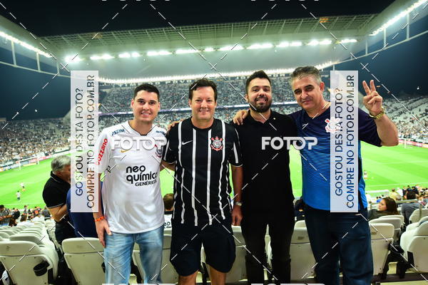 Buy your photos of the eventCorinthians X Fluminense - Brasileir�o on Fotop