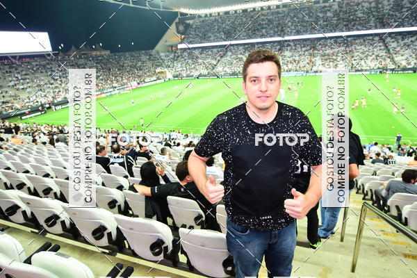 Buy your photos of the eventCorinthians X Fluminense - Brasileir�o on Fotop