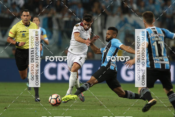 Buy your photos of the eventGr�mio x Lan�s - Libertadores 2017 on Fotop