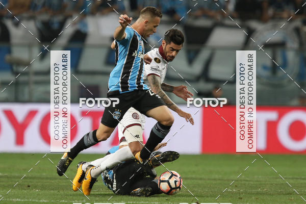 Buy your photos of the eventGr�mio x Lan�s - Libertadores 2017 on Fotop