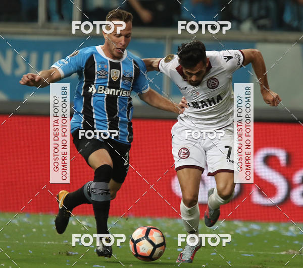 Buy your photos of the eventGr�mio x Lan�s - Libertadores 2017 on Fotop