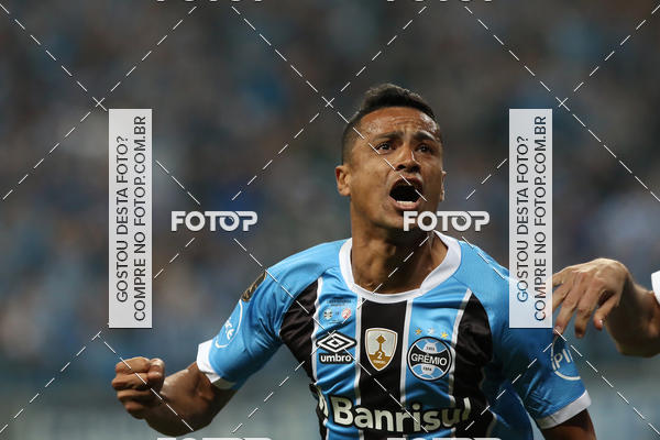 Buy your photos of the eventGr�mio x Lan�s - Libertadores 2017 on Fotop