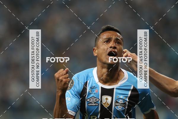 Buy your photos of the eventGr�mio x Lan�s - Libertadores 2017 on Fotop