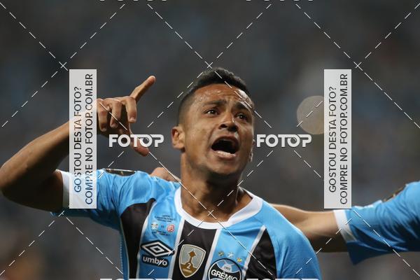 Buy your photos of the eventGr�mio x Lan�s - Libertadores 2017 on Fotop