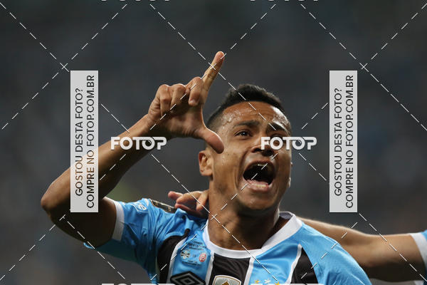 Buy your photos of the eventGr�mio x Lan�s - Libertadores 2017 on Fotop