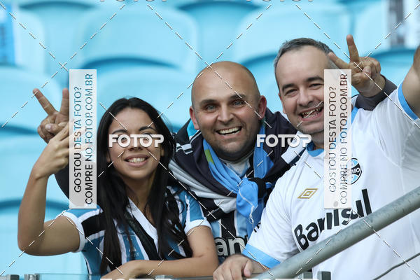 Buy your photos of the eventGr�mio x Lan�s - Libertadores 2017 on Fotop