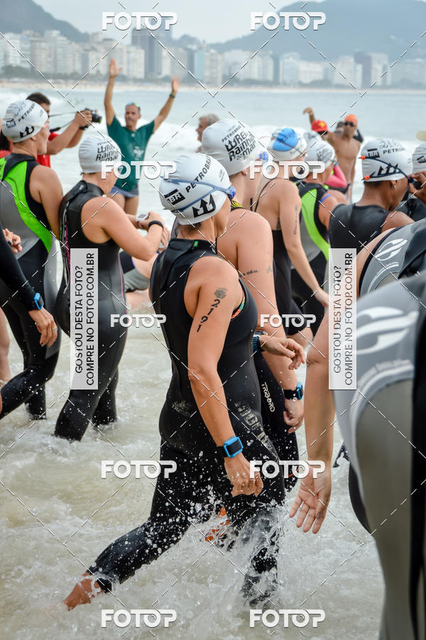 Buy your photos of the eventCircuito Petrobrs Rei e Rainha do Mar on Fotop