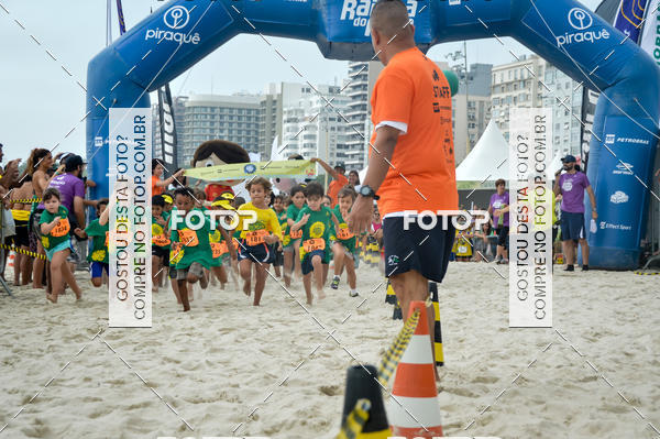 Buy your photos of the eventCircuito Petrobrs Rei e Rainha do Mar on Fotop