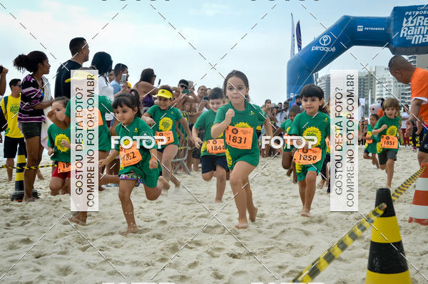 Buy your photos of the eventCircuito Petrobrs Rei e Rainha do Mar on Fotop