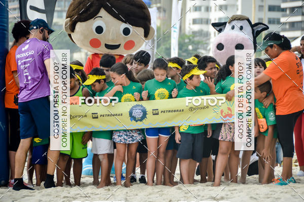 Buy your photos of the eventCircuito Petrobrs Rei e Rainha do Mar on Fotop
