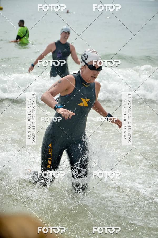 Buy your photos of the eventCircuito Petrobrs Rei e Rainha do Mar on Fotop