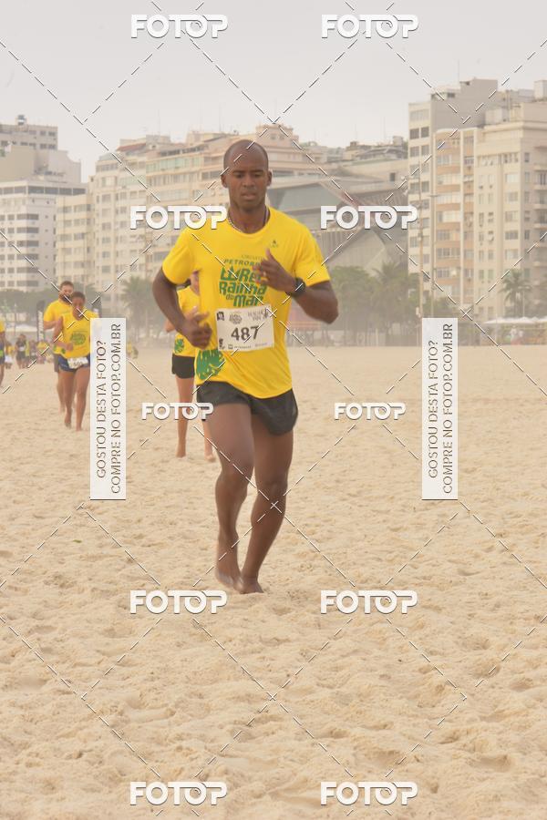 Buy your photos of the eventCircuito Petrobrs Rei e Rainha do Mar on Fotop