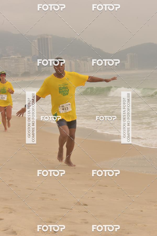 Buy your photos of the eventCircuito Petrobrs Rei e Rainha do Mar on Fotop