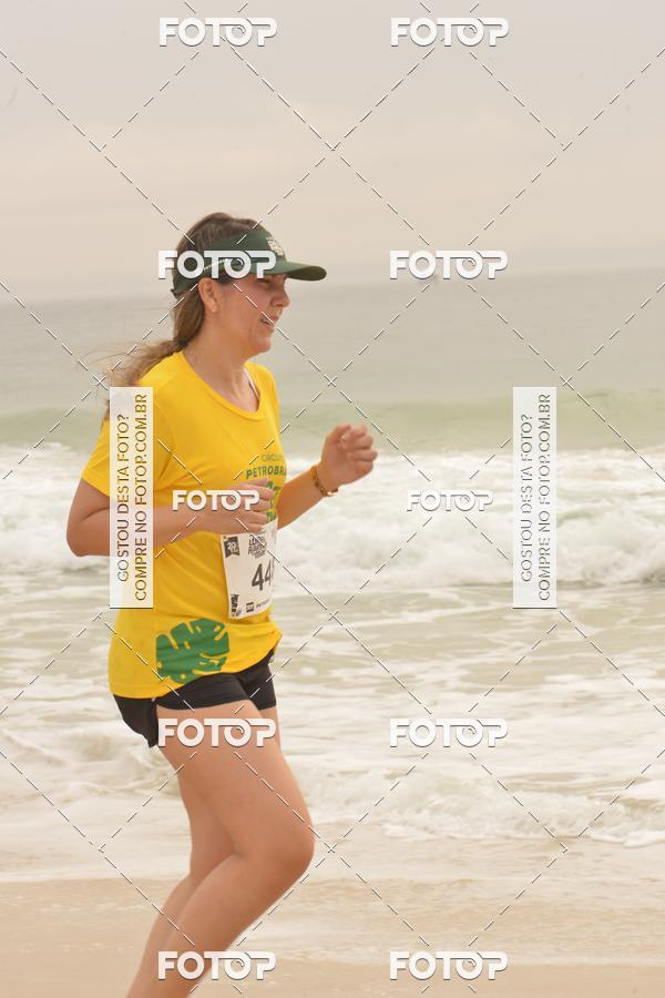 Buy your photos of the eventCircuito Petrobrs Rei e Rainha do Mar on Fotop