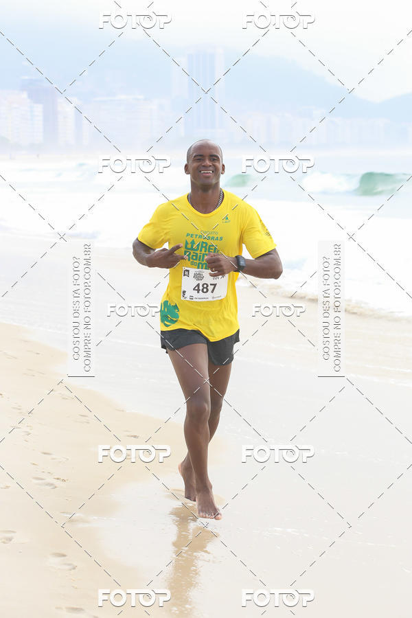 Buy your photos of the eventCircuito Petrobrs Rei e Rainha do Mar on Fotop