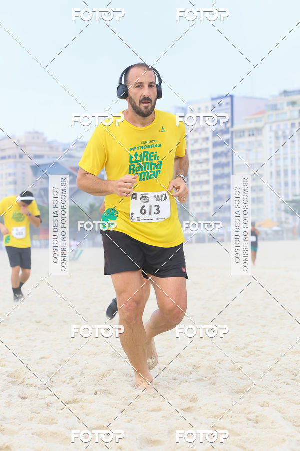 Buy your photos of the eventCircuito Petrobrs Rei e Rainha do Mar on Fotop