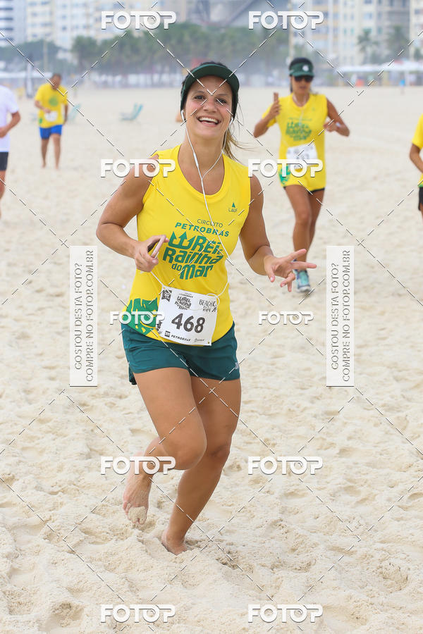 Buy your photos of the eventCircuito Petrobrs Rei e Rainha do Mar on Fotop