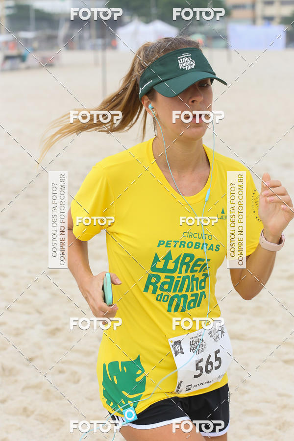 Buy your photos of the eventCircuito Petrobrs Rei e Rainha do Mar on Fotop