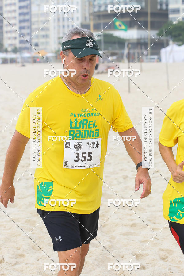 Buy your photos of the eventCircuito Petrobrs Rei e Rainha do Mar on Fotop
