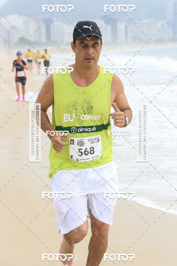 Buy your photos of the eventCircuito Petrobrs Rei e Rainha do Mar on Fotop