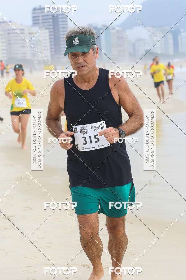 Buy your photos of the eventCircuito Petrobrs Rei e Rainha do Mar on Fotop