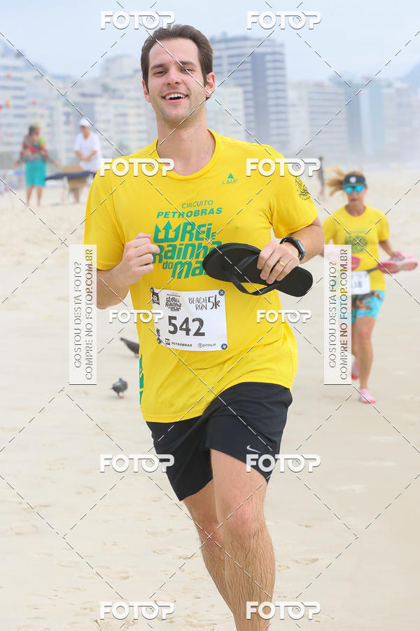 Buy your photos of the eventCircuito Petrobrs Rei e Rainha do Mar on Fotop