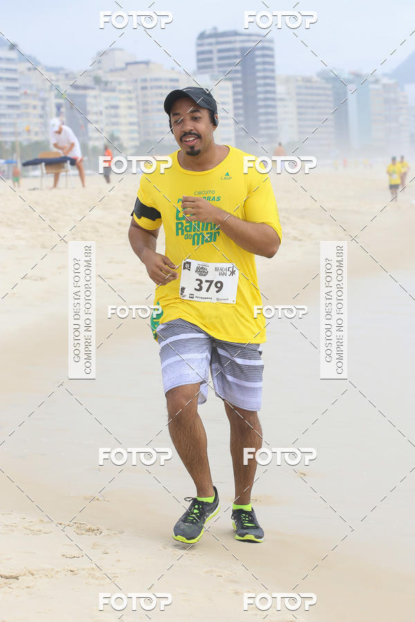 Buy your photos of the eventCircuito Petrobrs Rei e Rainha do Mar on Fotop