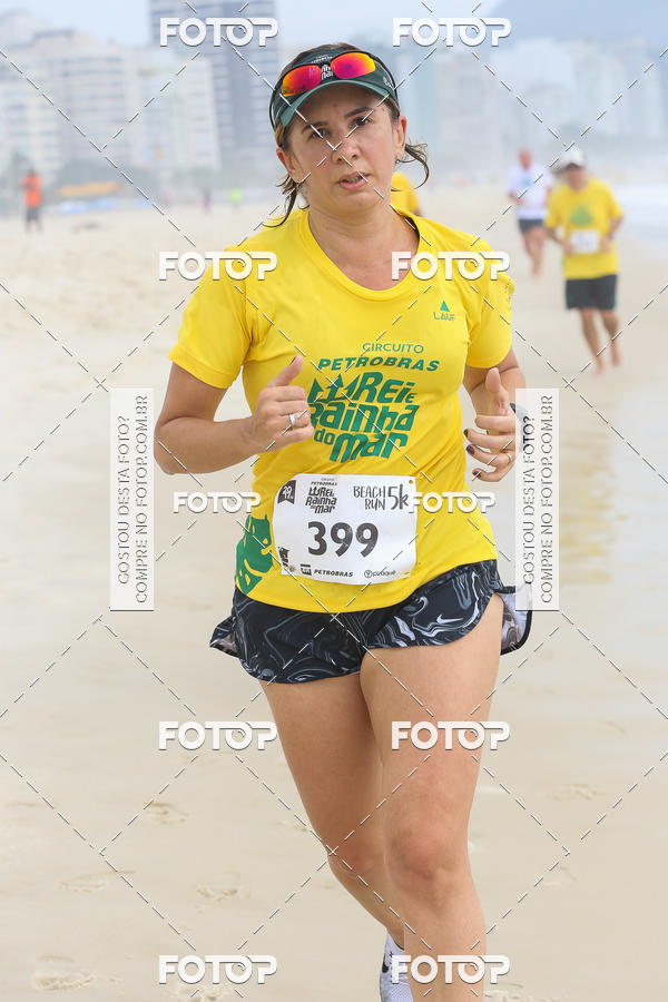 Buy your photos of the eventCircuito Petrobrs Rei e Rainha do Mar on Fotop