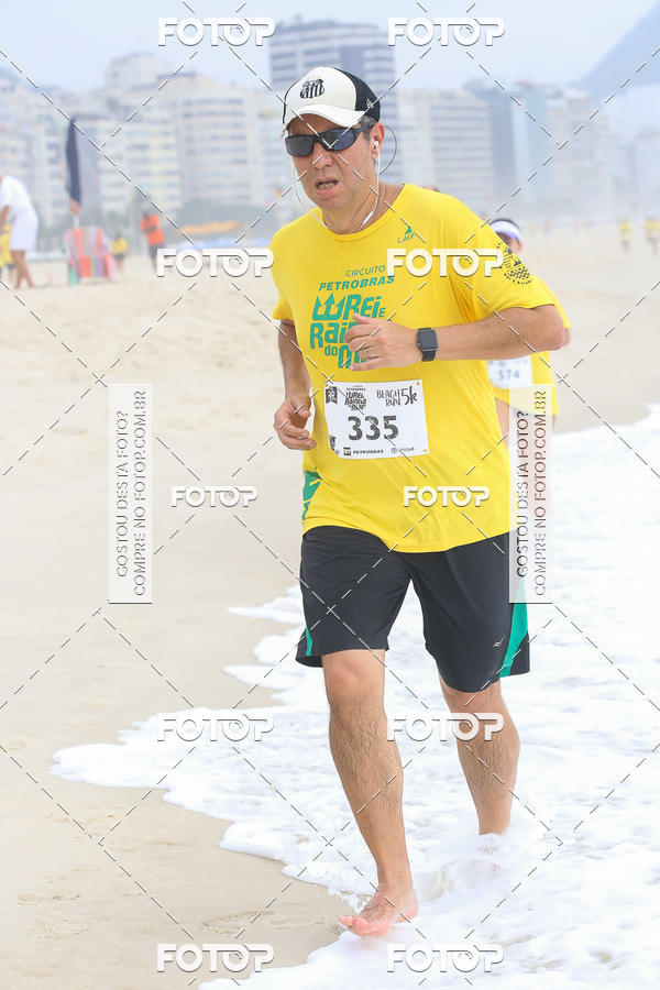 Buy your photos of the eventCircuito Petrobrs Rei e Rainha do Mar on Fotop
