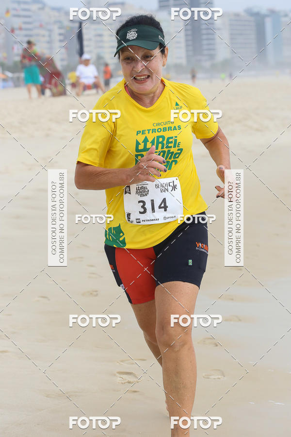 Buy your photos of the eventCircuito Petrobrs Rei e Rainha do Mar on Fotop