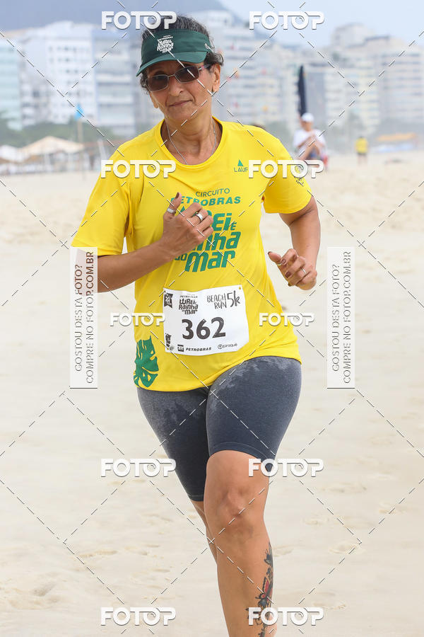 Buy your photos of the eventCircuito Petrobrs Rei e Rainha do Mar on Fotop