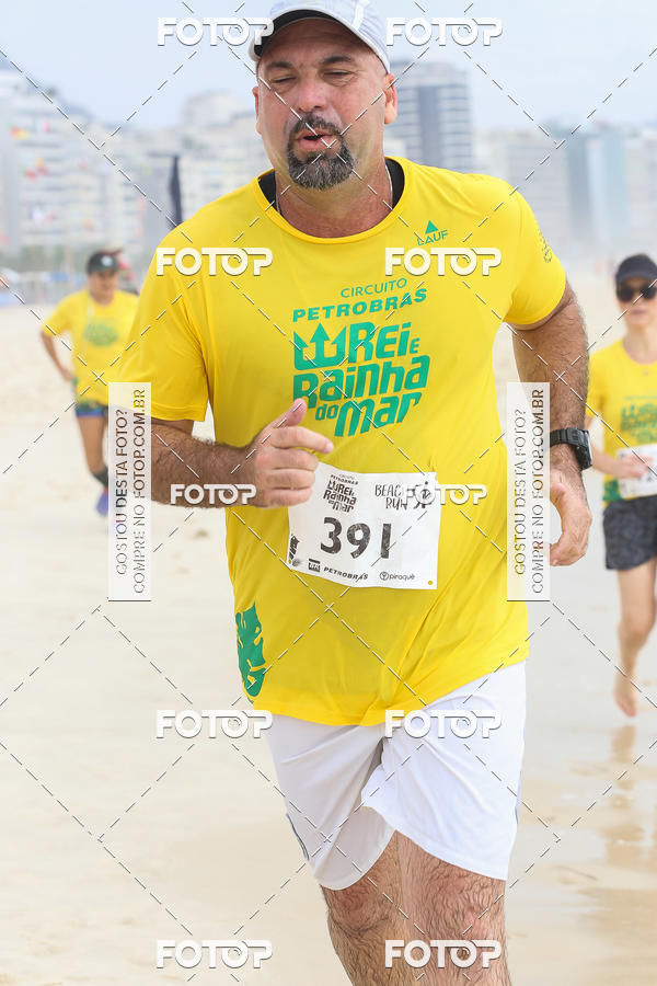 Buy your photos of the eventCircuito Petrobrs Rei e Rainha do Mar on Fotop
