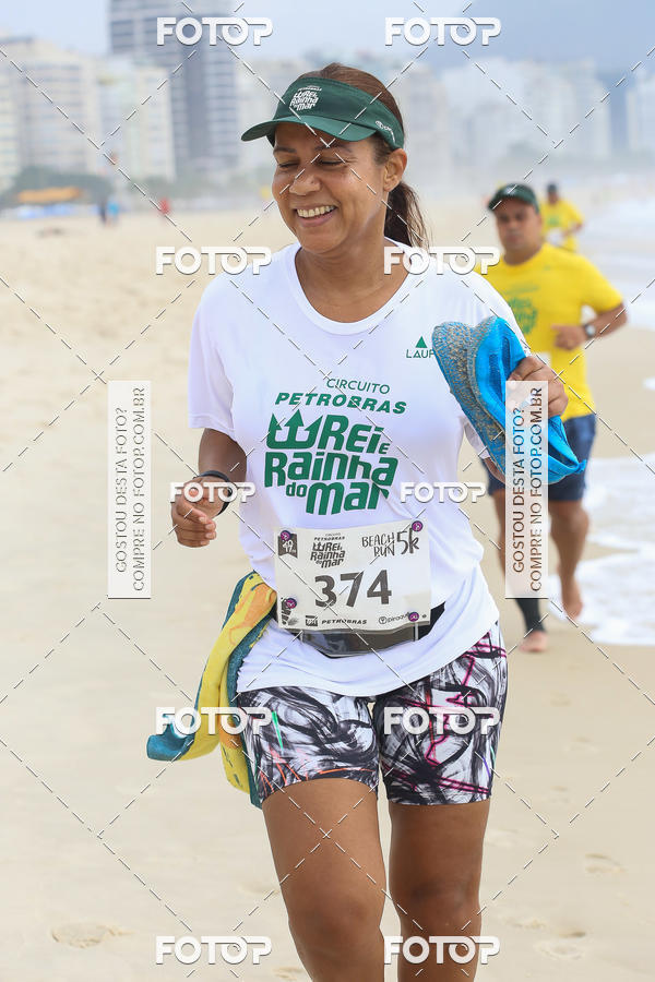 Buy your photos of the eventCircuito Petrobrs Rei e Rainha do Mar on Fotop