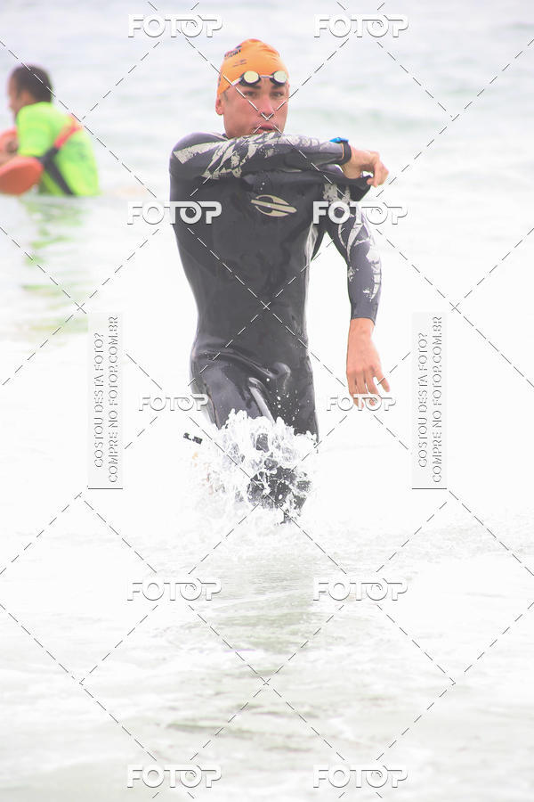 Buy your photos of the eventCircuito Petrobrs Rei e Rainha do Mar on Fotop