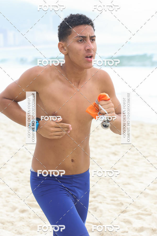 Buy your photos of the eventCircuito Petrobrs Rei e Rainha do Mar on Fotop