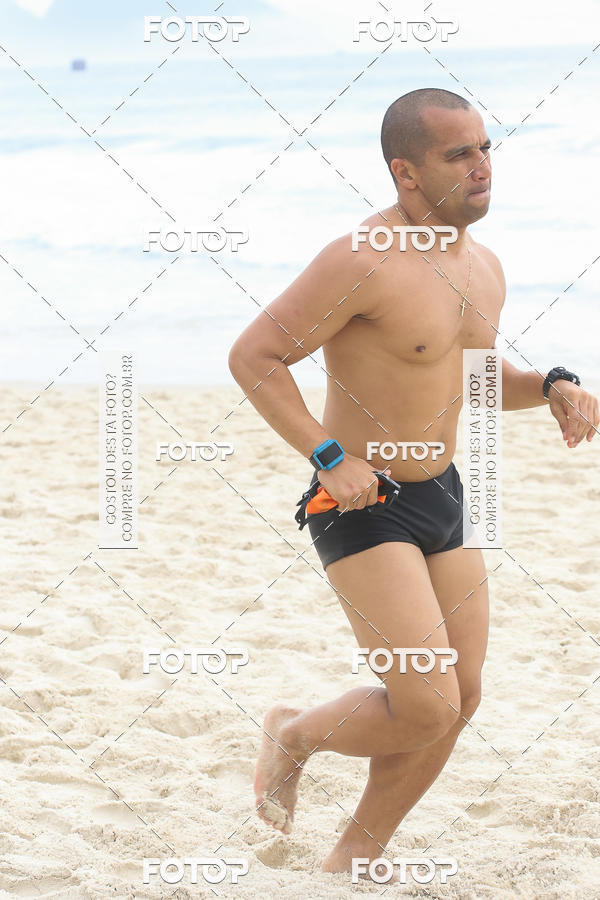 Buy your photos of the eventCircuito Petrobrs Rei e Rainha do Mar on Fotop