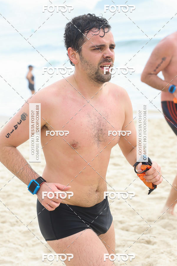 Buy your photos of the eventCircuito Petrobrs Rei e Rainha do Mar on Fotop