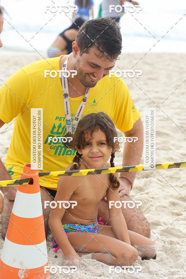 Buy your photos of the eventCircuito Petrobrs Rei e Rainha do Mar on Fotop