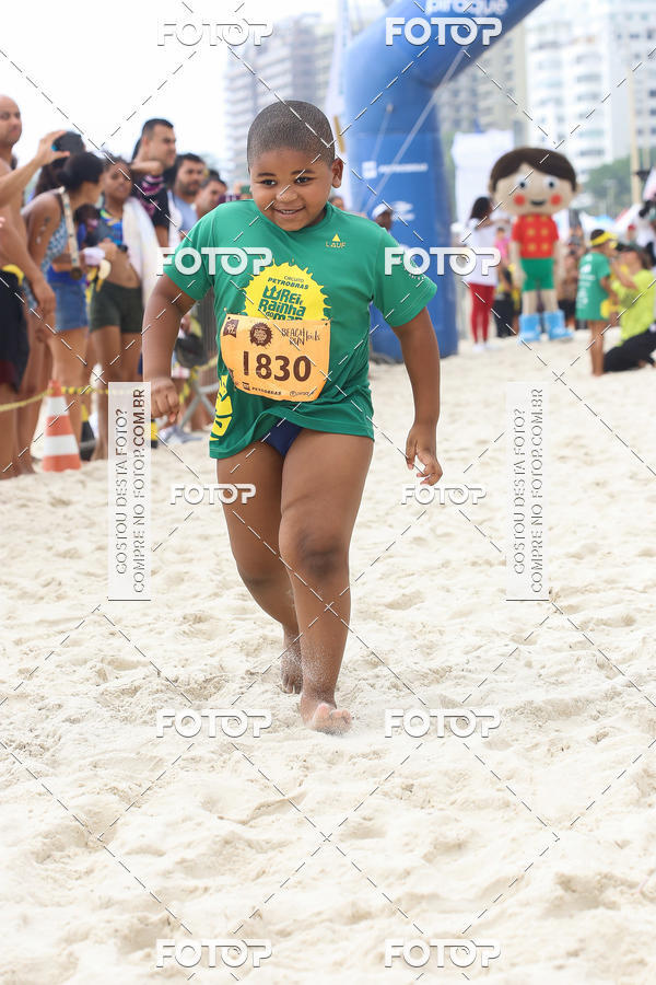 Buy your photos of the eventCircuito Petrobrs Rei e Rainha do Mar on Fotop