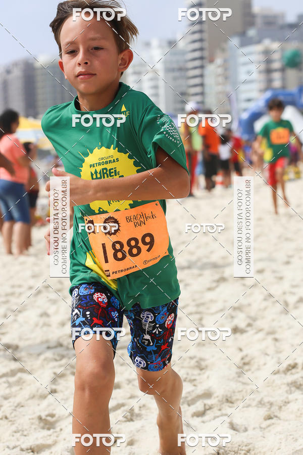 Buy your photos of the eventCircuito Petrobrs Rei e Rainha do Mar on Fotop