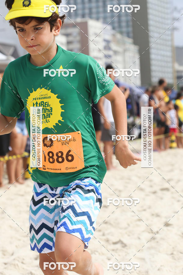 Buy your photos of the eventCircuito Petrobrs Rei e Rainha do Mar on Fotop