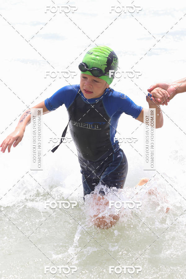 Buy your photos of the eventCircuito Petrobrs Rei e Rainha do Mar on Fotop
