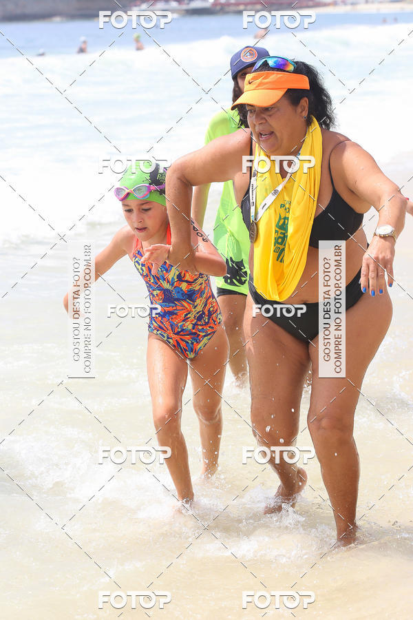 Buy your photos of the eventCircuito Petrobrs Rei e Rainha do Mar on Fotop