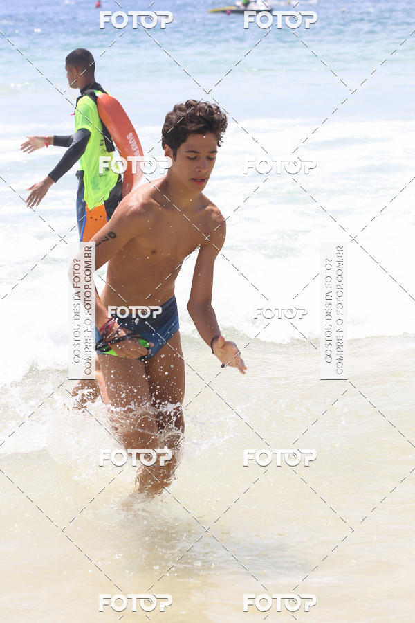Buy your photos of the eventCircuito Petrobrs Rei e Rainha do Mar on Fotop