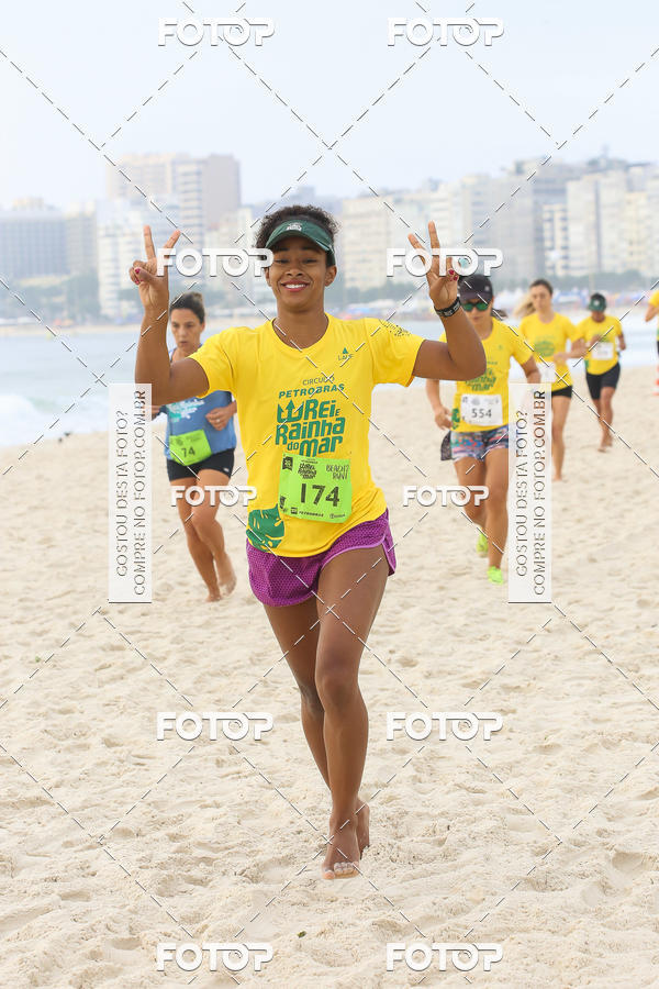 Buy your photos of the eventCircuito Petrobrs Rei e Rainha do Mar on Fotop