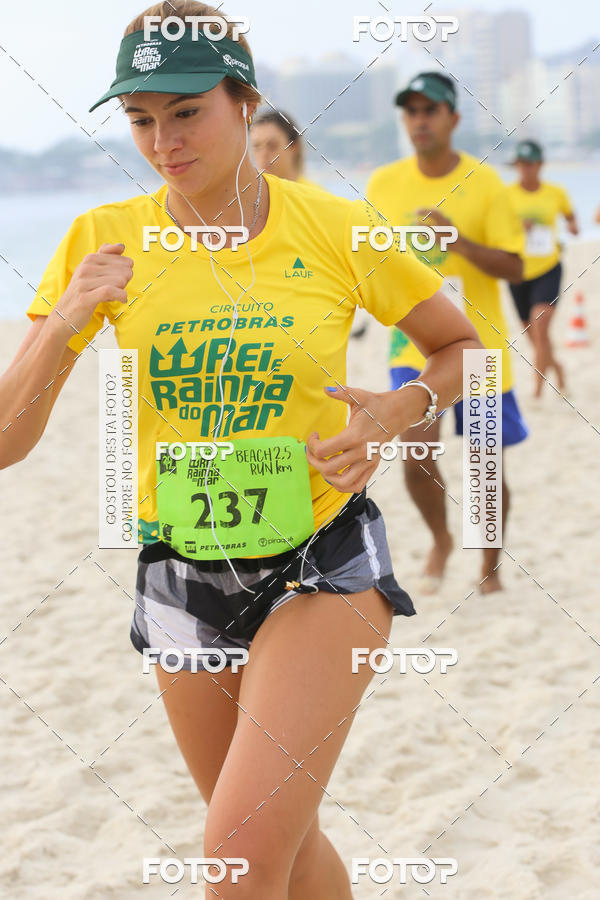 Buy your photos of the eventCircuito Petrobrs Rei e Rainha do Mar on Fotop